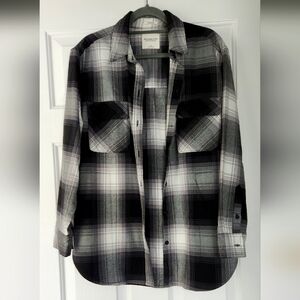 A&F Black Plaid Oversized Flannel Shacket, Size Small